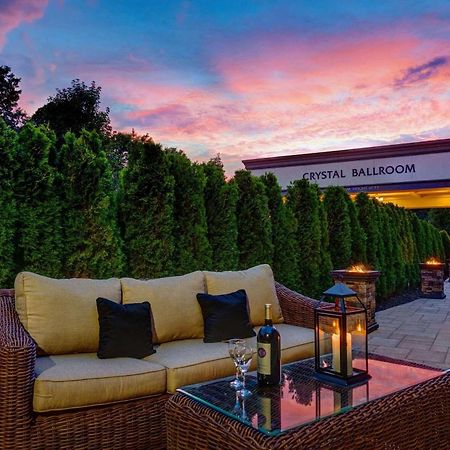 Radisson Hotel フリーホールド エクステリア 写真